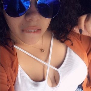 Meet your Posher, Noelia